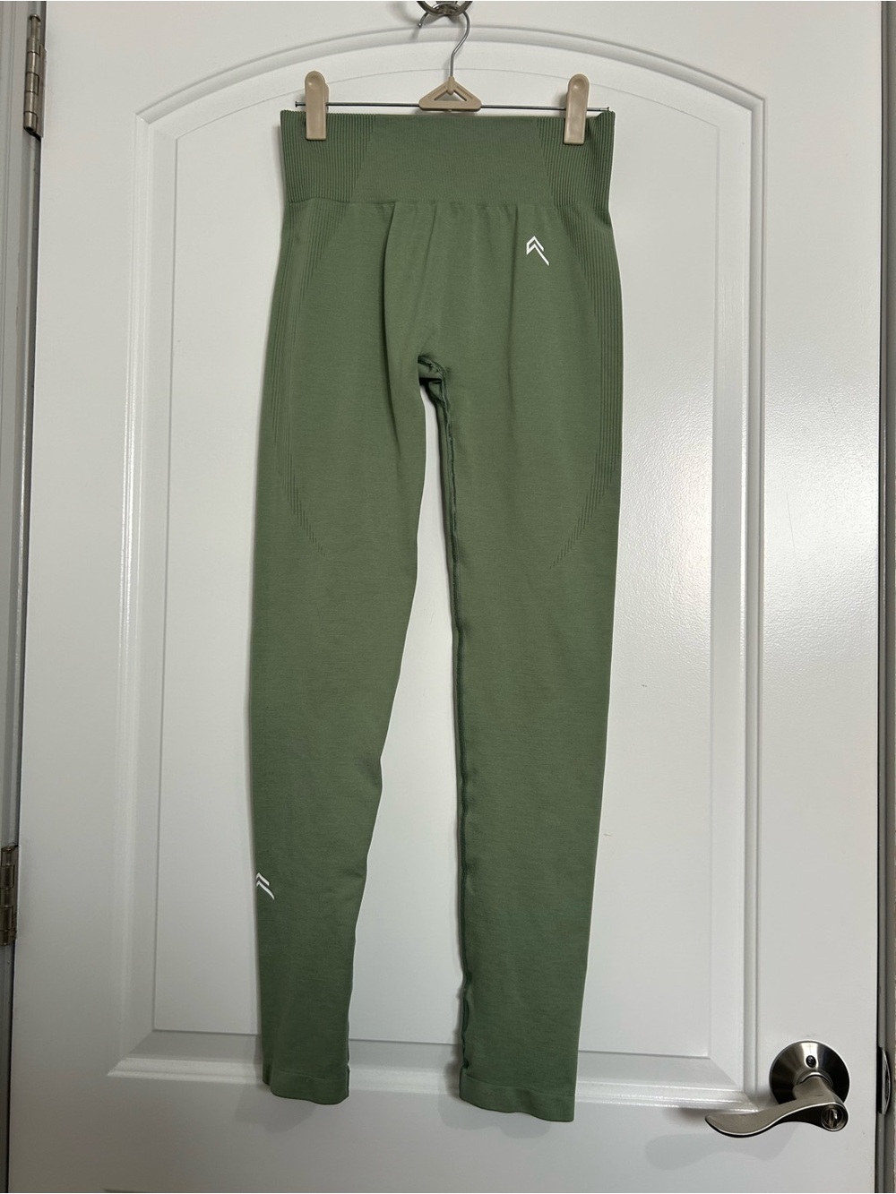Oner Active Effortless Seamless Leggings in Sage Green Size S athleisure workout